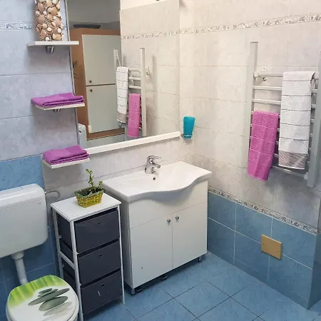 D Free Parking & Wifi, Walking Distance To Centrum Апартаменти Задар