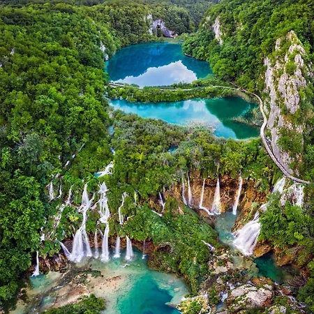 D Free Parking & Wifi, Walking Distance To Centrum Апартаменти Задар