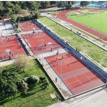 D Free Parking & Wifi, Walking Distance To Centrum