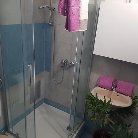 Apartamento D Free Parking & Wifi, Walking Distance To Centrum