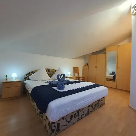 D Free Parking & Wifi, Walking Distance To Centrum Apartamento *