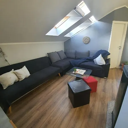 Apartamento D Free Parking & Wifi, Walking Distance To Centrum Zadar