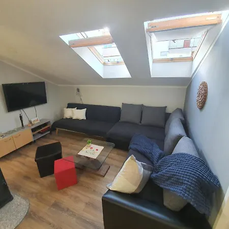 D Free Parking & Wifi, Walking Distance To Centrum Apartamento *
